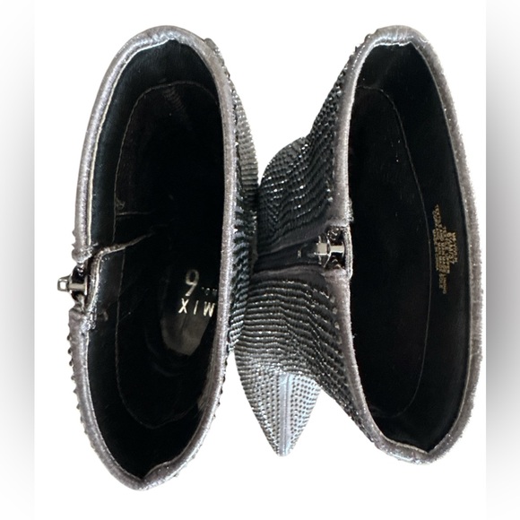 Mix#6 rhinestone in black block heels - Picture 5 of 10